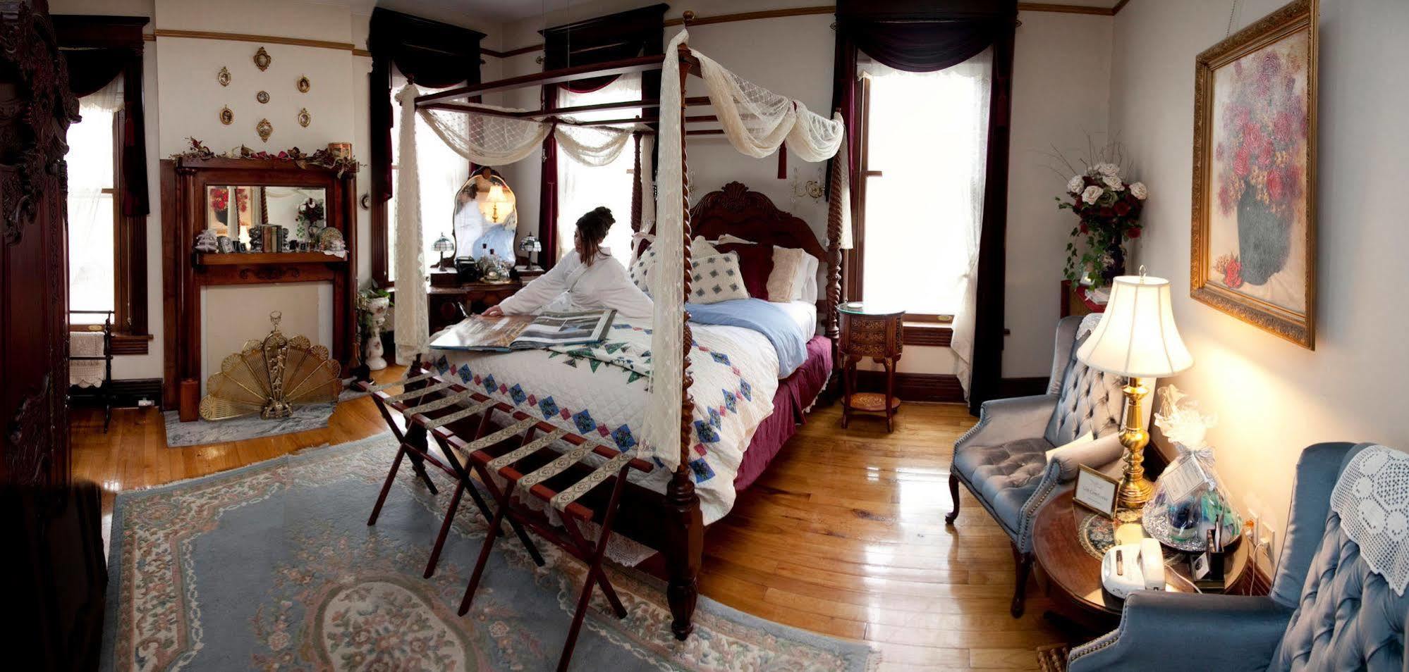 Beall Mansion An Elegant Bed & Breakfast Inn Alton Kültér fotó